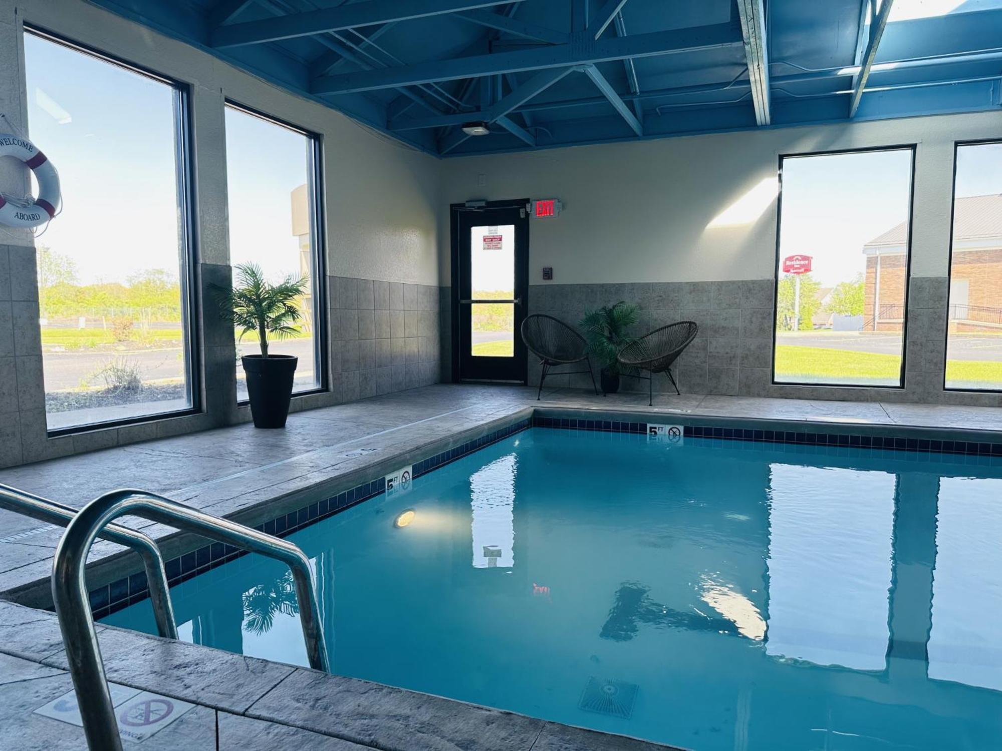 Country Inn & Suites By Radisson, Canton Near Hall Of Fame North Canton Eksteriør bilde
