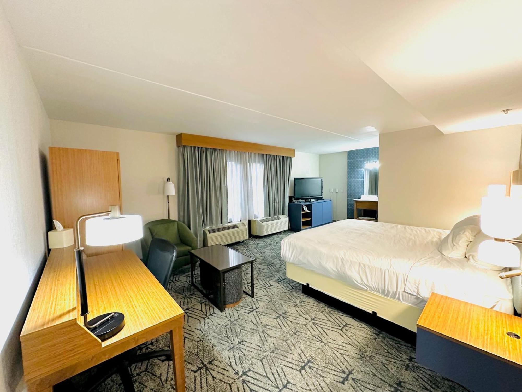 Country Inn & Suites By Radisson, Canton Near Hall Of Fame North Canton Eksteriør bilde