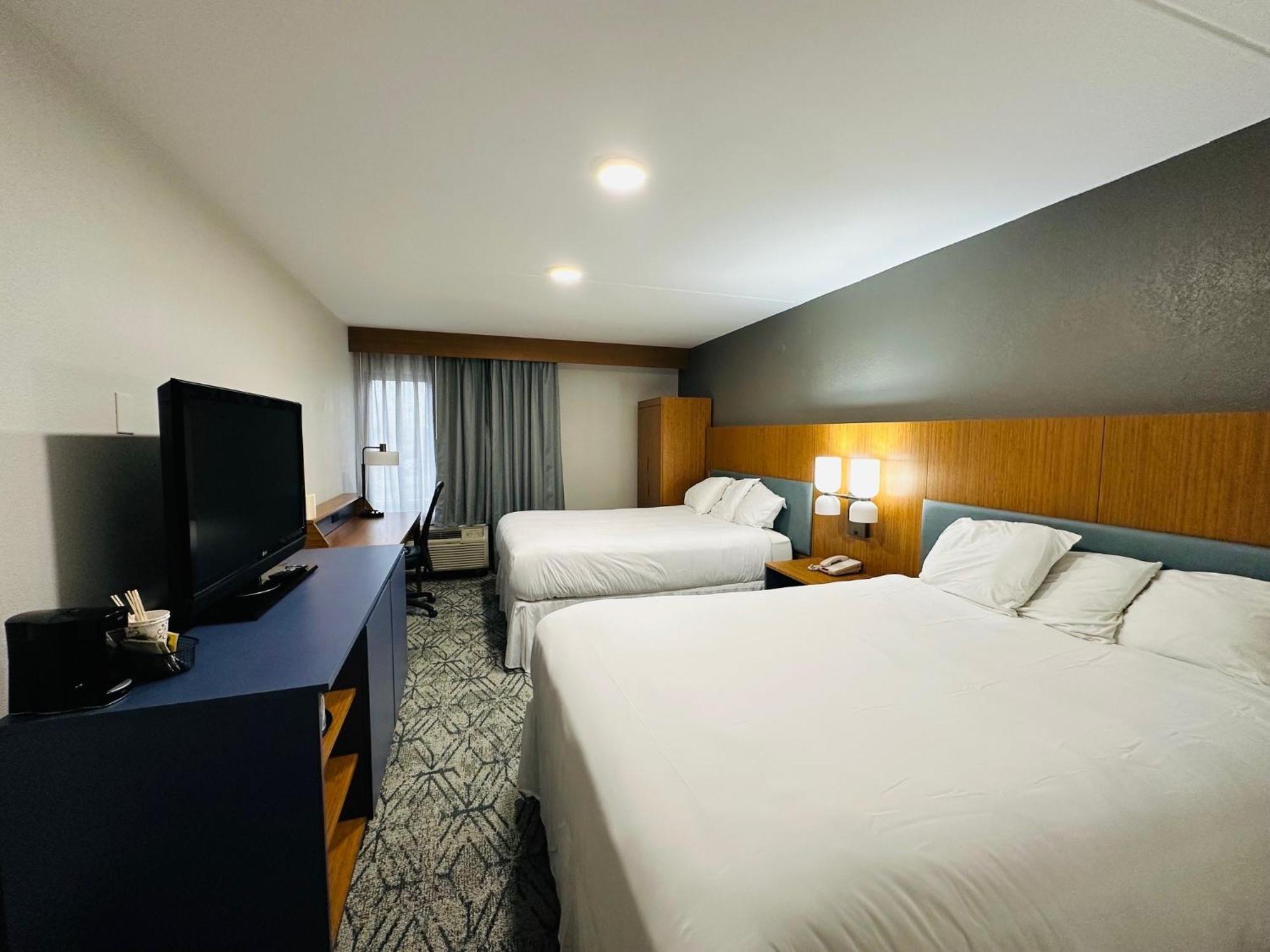 Country Inn & Suites By Radisson, Canton Near Hall Of Fame North Canton Eksteriør bilde